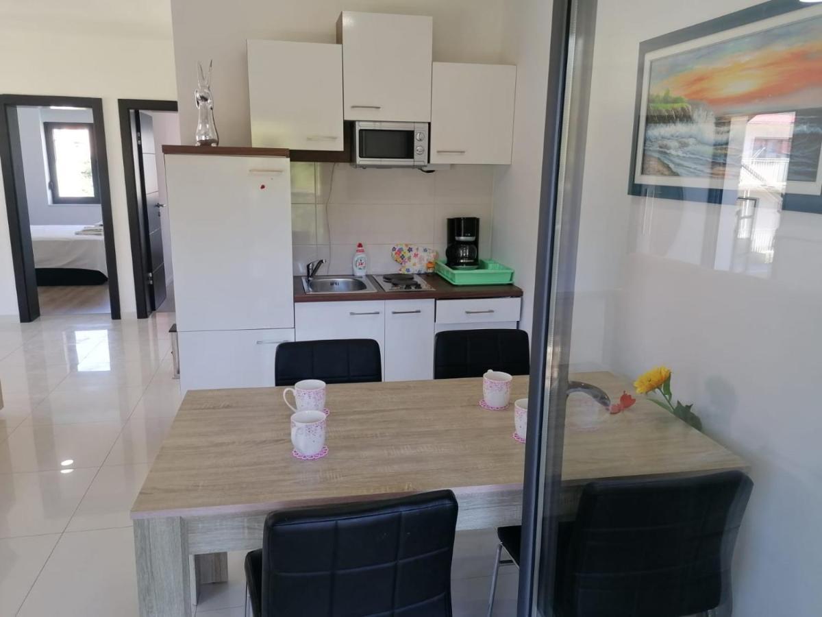 Apartmani U Kastelima Kaštela Eksteriør bilde
