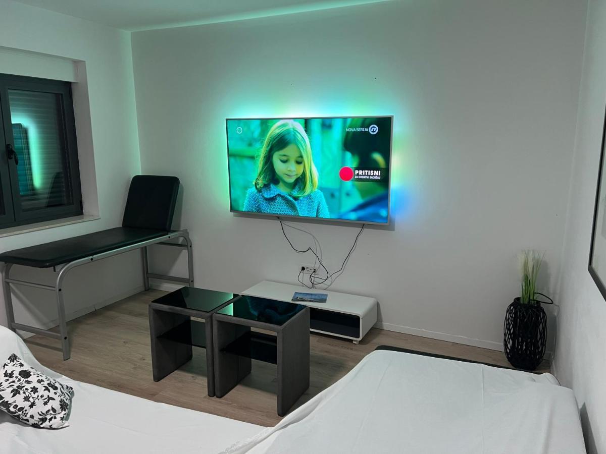 Apartmani U Kastelima Kaštela Eksteriør bilde
